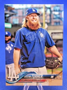 2018 TOPPS SERIES 2 #599 JUSTIN TURNER SHORT PRINT SP VARIATION LA DODGERS - Picture 1 of 2