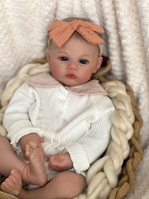 19In Realistic Reborn Baby Dolls Full Body Vinyl Girl Newborn Baby Waterproof - Image 1 of 4