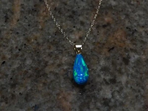 14k Yellow Gold Kyocera Opal Peacock Blue Drop Necklace 16" - Picture 1 of 1