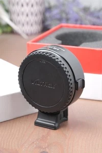 Adapter obiektywu Viltrox EF-FX1 AF do obiektywu Canon EOS EF do aparatów Fujifilm X mount - Zdjęcie 1 z 5