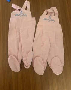 2 Paar Original Chatty Cathy Baby Puppen Overalls alter Ladenbestand - Bild 1 von 2