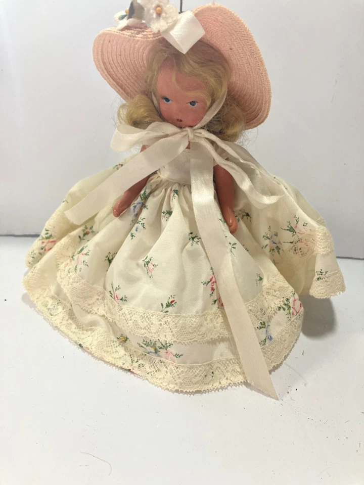 Винтажная жесткая пластиковая кукла Nancy Ann Storybook, подвижные руки, ноги, шея 5,5 дюйма - Изображение 1 из 4