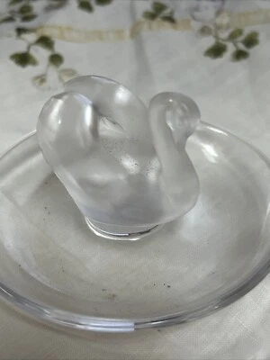 SIGNED LALIQUE FRANCE CLEAR FROSTED CRYSTAL SWAN RING TRINKET TRAY DISH FIGURINE - Image 1 of 4