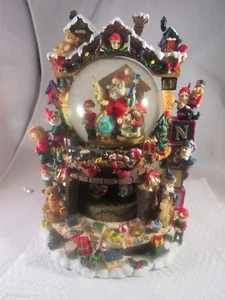 SANTA CLAUSE, ELVES, CAND CANE , TREE, GIFTS. WIND UP GLOBE TUNE: "JINGLE BELLS" - Picture 1 of 5