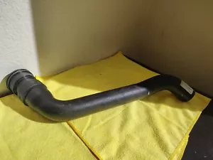 Curved Radiator Hose Dayco E72727 - Picture 1 of 3