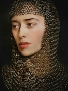 Coiffure en chaîne beurtée pour femmes armure LARP capot de poste chaîne - Picture 1 of 1