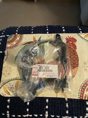 Speed Sensor Toyota 89542-0C010 Tundra R/FRT Genuine OEM Sequoia also 2001/2007 - Image 1 of 2