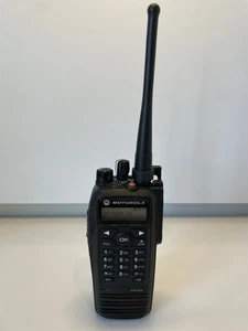 MOTOROLA XPR6550, UHF, 4W, 1000 CH, DIGITAL, New Battery,  New Antenna, Program - Picture 1 of 10