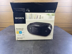 Sony CD Boombox con cassetta AM/FM Mega Bass nuovo in scatola aperta - Foto 1 di 4