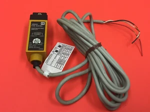 Omron - Teile-Nr: E3S-X3CB4 - Lichtschranke - UNBENUTZT - Bild 1 von 3