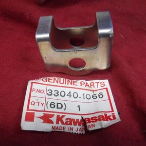33040-1066 Nos Oem New Genuine Kawasaki KX80 KX100 Outside Chain Adjuster Plate - Picture 1 of 2
