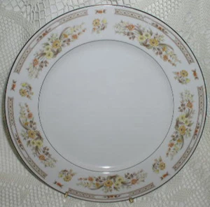 Four Crown China Japan Clairmont 509 Dinner Plate - Picture 1 of 2