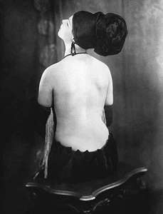 FOTO ANTIGUA BAILARINA ELEANOR MARRA'S BARE BACK AÑOS 1900 - Imagen 1 de 1