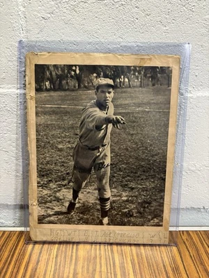 Dizzy Dean 1934 Butterfinger Premium R310 Original Glued With Carl Reynolds - Image 1 of 4