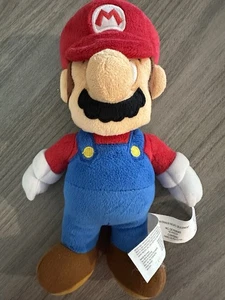 Super Mario Bros - Mario Plush - 9" Tall - Jakks Pacific - 2021 - Picture 1 of 5