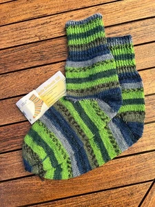 Handgestrickte Wollsocken Gr. 41/42,  grau-blau-grün  gestreift - Bild 1 von 1