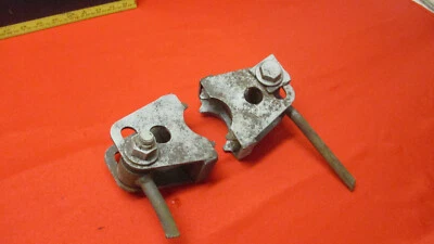 PAR DE SUPORTE DE EIXO BARRA DE TRAÇÃO AMC AMX 1968-1970 - Imagem 1 de 4