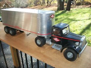 Smith Miller MIC Custom Red Diamond Tractor Trailer/Semi