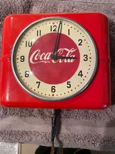 Rare Vintage Coca Cola clock 1930's working very rare Made In USA - Picture 1 of 3