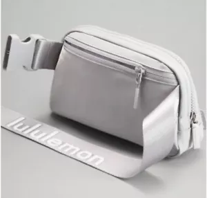 Lululemon Everywhere Belt Bag 1L Silver Drop W Logo On Strap - New With Tags - Picture 1 of 4