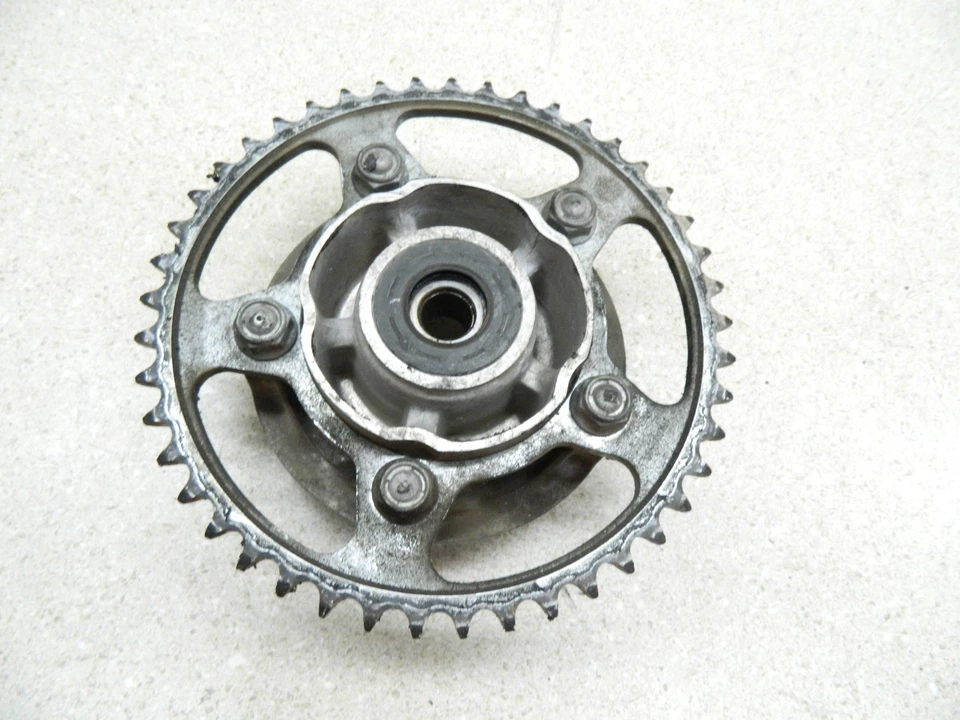 02-07 MONTAJE BUJE PORTAPIÑONES TRASERO HONDA HORNET 919 CB900F Foto 1 de 1