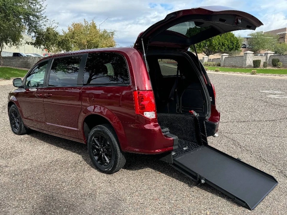 Mini van Dodge Grand Caravan GT 4DR 2019 - Imagem 1 de 4