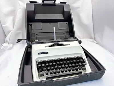 TRIUMPH Junior 12 Manual Typewriter w/ Case Made in Japan Tested movie - Image 1 of 4