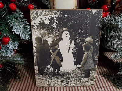 SWEETEST PRIMITIVE VINTAGE STYLE CHRISTMAS BLACK WHITE PHOTO KIDS SNOWMAN SIGN - Image 1 of 4