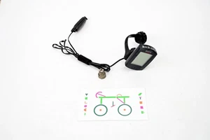 Cateye Cycling Computer Strada CC-RD400Digital Speed Cadence Cycle Bike Computer - Picture 1 of 3