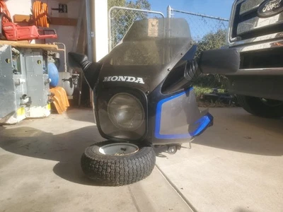 Carenado Honda V65 V45 Sabre OEM Hondaline con llave Foto 1 de 4