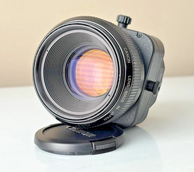 Canon TS-E 90mm f2.8 Tilt Shift TS Lens EF mount - Image 1 of 4