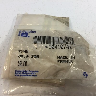(1) Genuine GM 90410741 Seal - Image 1 of 4