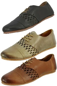 OLUKAI MUESTRA 20248 ZAPATOS OXFORD AKAU CUERO PLANO PERFORADO EE. UU. 7 EU 37 - Imagen 1 de 19