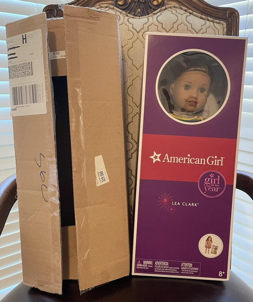 American Girl 18" Doll Lea Clark 2016 Girl of The Year Pajamas Rainforest