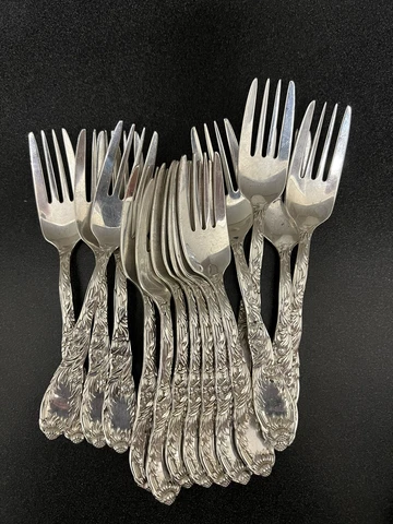 1 Tiffany Chrysanthemum Sterling Pastry Fork Multiples No Monogram Cover