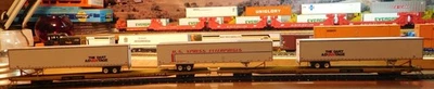 WALTHERS CUSTOM TTEX LONG RUNNER TRIPLE 53' TTEX 353044 WITH 3-53' TRAILERS  HO - Image 1 of 4