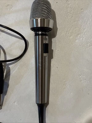 Realistic Cardioid Dynamic Microphone With Cable No. 33-992D - Image 1 of 4