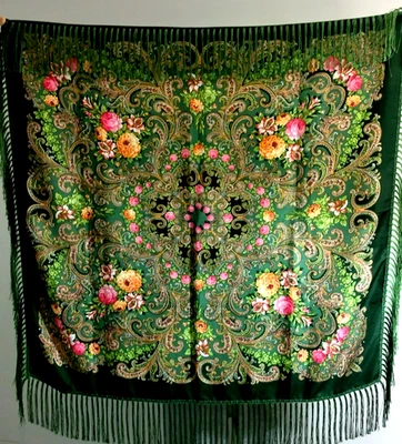 Green Russian Pavlov Posad Wool Shawl with Silk Fringe 35x35" - Image 1 of 4