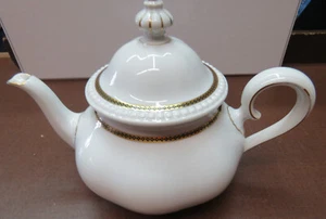 Rosenthal Perlrand mit Golddekor und schwarzen Blüten: Teekanne mit Deckel - Bild 1 von 6
