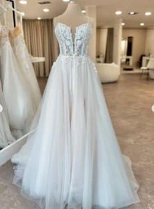 V Neck Wedding Dresses Sleeveless Beach 2025 Plus Size Summer Bridal Gowns - Picture 1 of 9