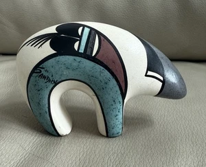 Escultura firmada de oso Tony Sandien cerámica suroeste nativa americana 5,5 pulgadas - Imagen 1 de 9