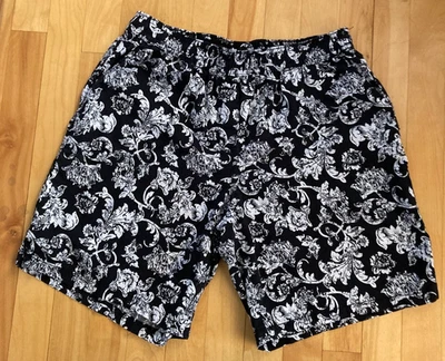 Karen Scott Women's Faux Boxer Shorts~Pockets~Black White Floral~Sz Small~Cotton - Image 1 of 4