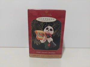 1997 Hallmark Child's Fourth Christmas Handcrafted Keepsake Holiday Ornament - Bild 1 von 4