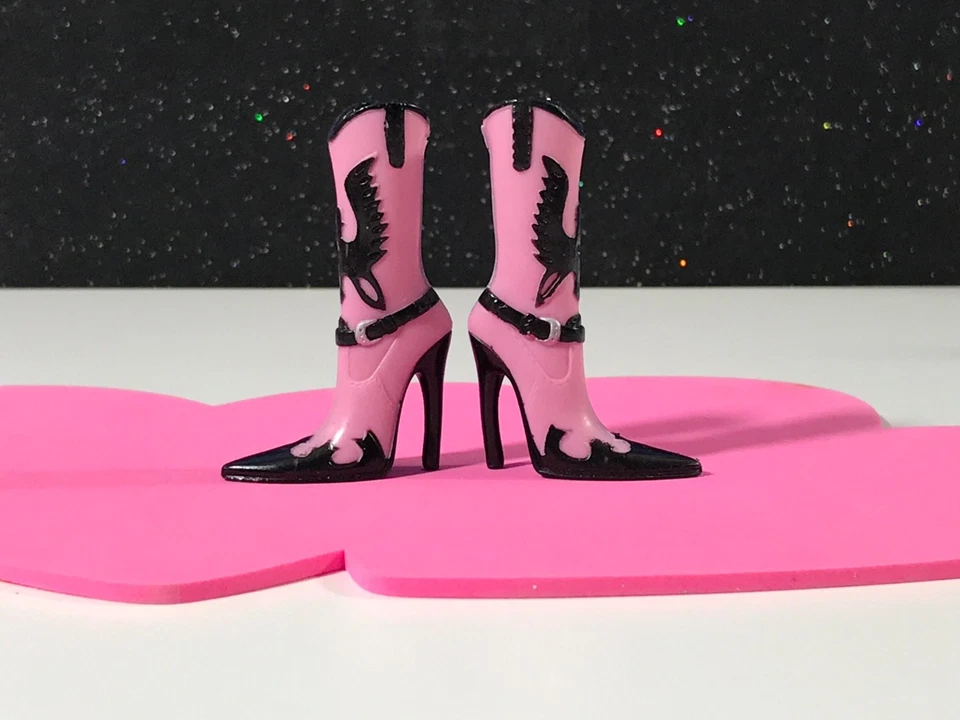 BRATZ DOLL BOOTS WILD WILD WEST DANA PINK BLACK HIGH HEEL COWBOY BOOTS MYGIRLZ99 - Image 1 of 1