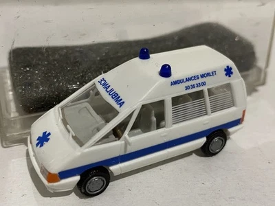 PRALINE 1:87 Renault Espace Ambulance 5502 H0 Plastic auto - Immagine 1 di 4