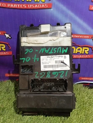 2005-2006 Ford Mustang GT BCM módulo de controle do corpo caixa de fusíveis 5R3T 14B476 BD - Imagem 1 de 4