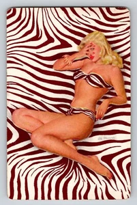 Tarjeta Intercambiante Rubia Pinup Cebra Estampado Bikini Intercambio de Tarjetas Jugar Parque Jurásico - Imagen 1 de 2