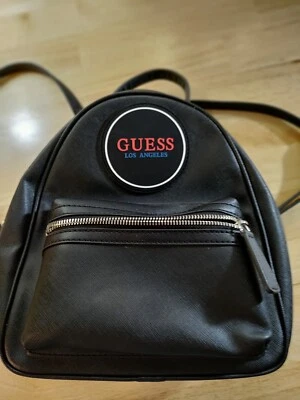 Mochila GUESS Los Angeles EXCELENTE Mediana Mujer Niña Logo Negra Foto 1 de 4