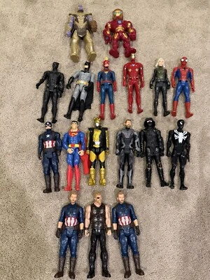 Lote de figuras de acción Hasbro Marvel tamaño grande usadas Thanos Iron Man y más Foto 1 de 2