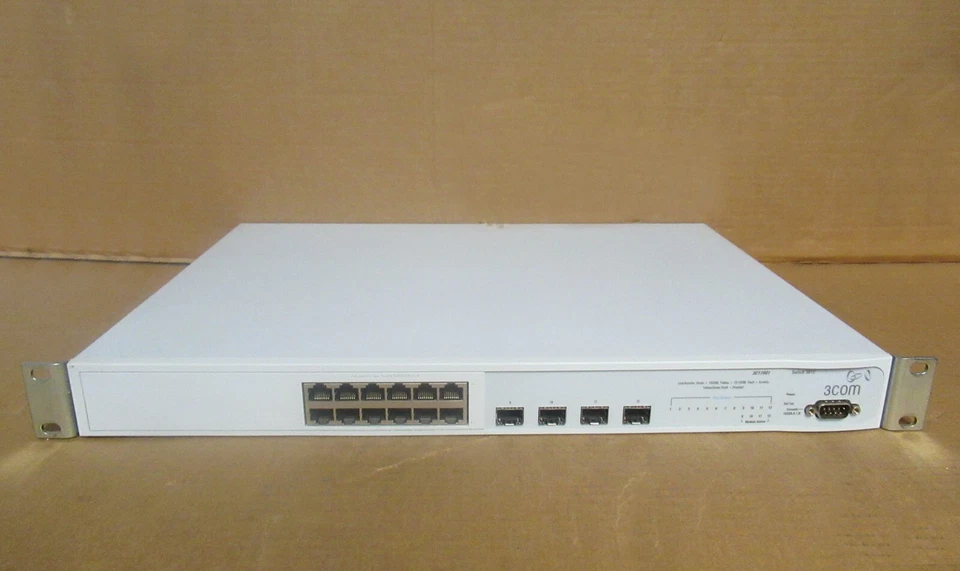 3COM 3C17401 Superstack 3 Switch 3812 12-Port 10/100/1000 With 4 SFP Ports - Image 1 of 4